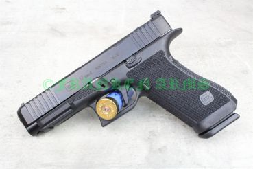 GLOCK Gen6 Pistole der neuesten Generation in der Seitenansicht mit ergonomischem Griffstück